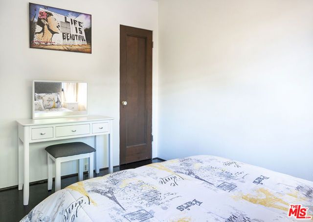 176 N Orange Drive, Los Angeles, CA 90036