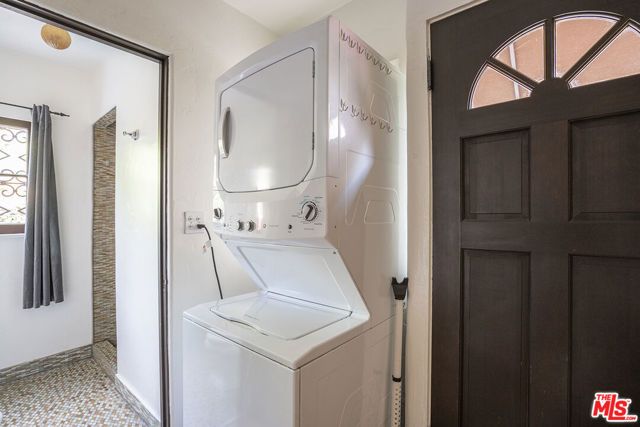 176 N Orange Drive, Los Angeles, CA 90036