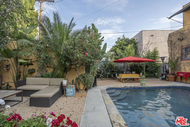 176 N Orange Drive, Los Angeles, CA 90036