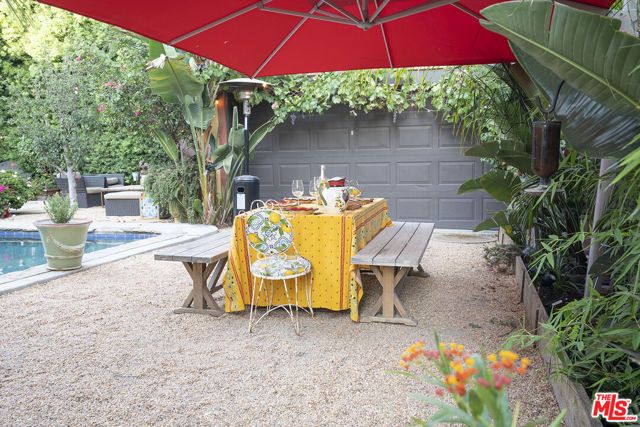 176 N Orange Drive, Los Angeles, CA 90036