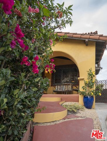 176 N Orange Drive, Los Angeles, CA 90036