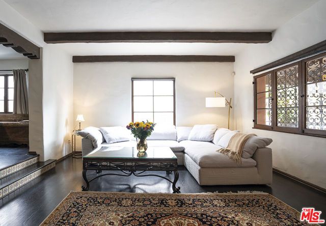176 N Orange Drive, Los Angeles, CA 90036