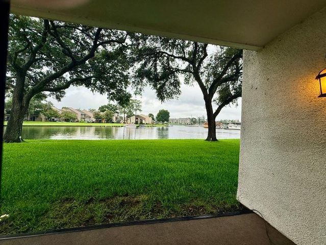 12100 Melville Drive 603, Montgomery, TX 77356