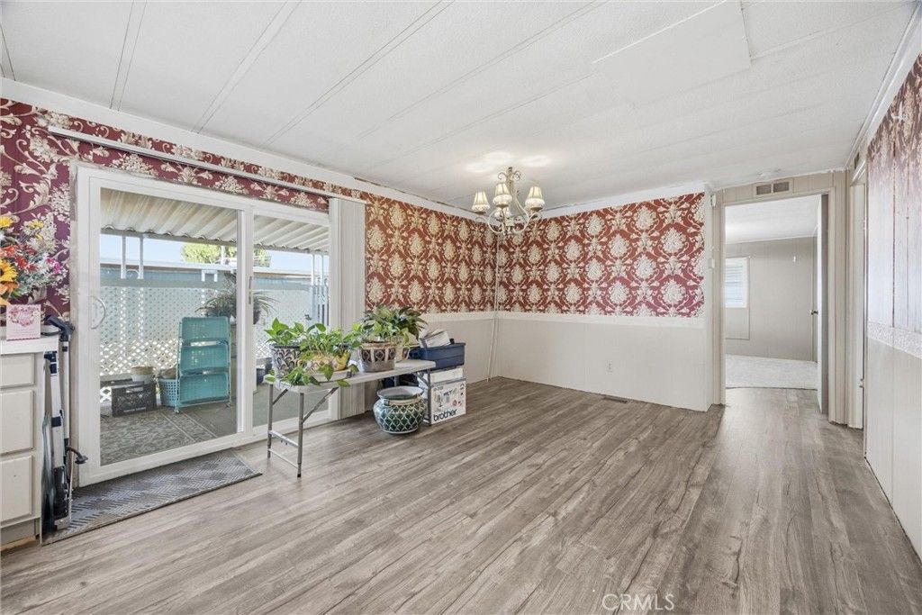 Image 11 of property listing at 9131 Rosedale Highway 49, Bakersfield, CA 93312