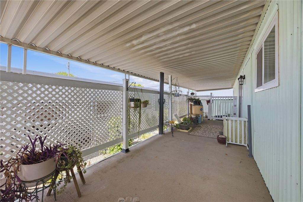 Image 22 of property listing at 9131 Rosedale Highway 49, Bakersfield, CA 93312