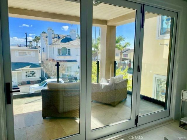 203 Sapphire, Newport Beach, CA 92662