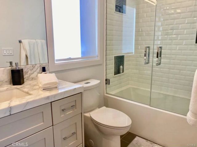 203 Sapphire, Newport Beach, CA 92662