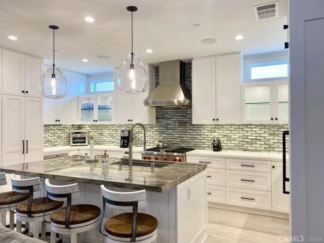 203 Sapphire, Newport Beach, CA 92662