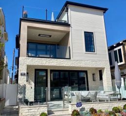 203 Sapphire, Newport Beach, CA 92662