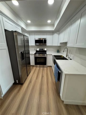 2805 E 3rd 20, Long Beach, CA 90814