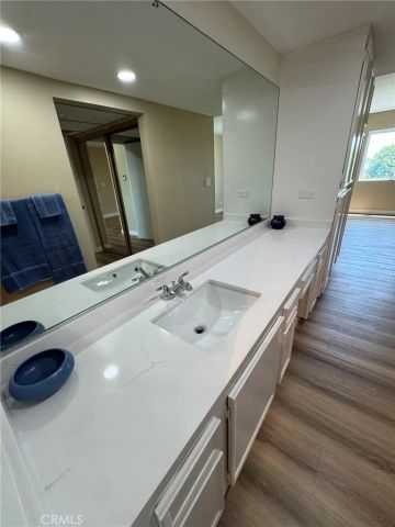 2805 E 3rd 20, Long Beach, CA 90814