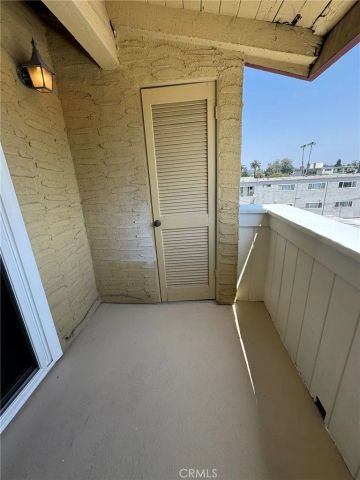 2805 E 3rd 20, Long Beach, CA 90814