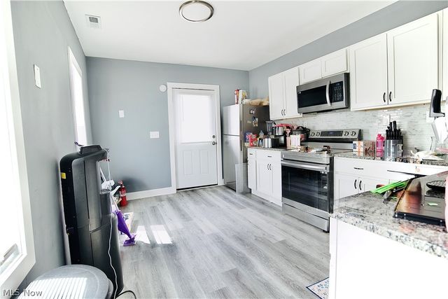 3404 W 49th Street, Cleveland, OH 44102