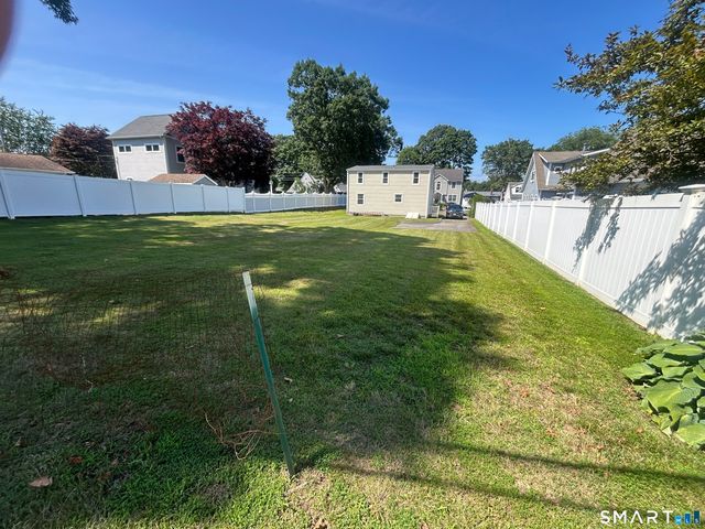 9 Old Colony Road, Old Saybrook, CT 06475