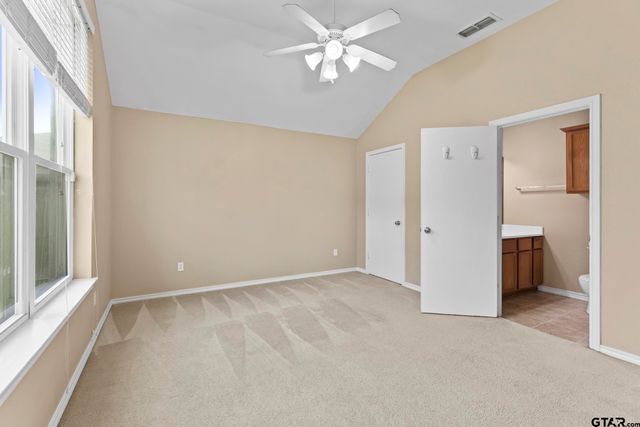 5330 Meadow Ridge Dr, Flint, TX 75762