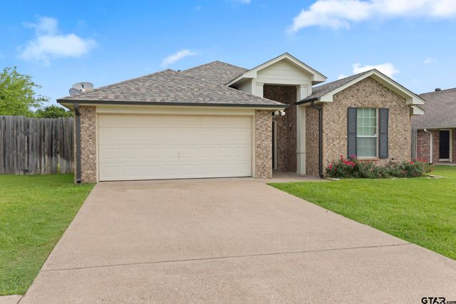 5330 Meadow Ridge Dr, Flint, TX 75762