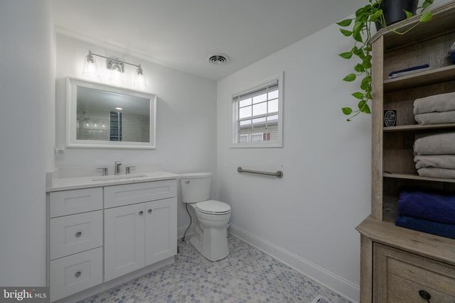 401 MAPLEHURST, Manchester, NJ 08759