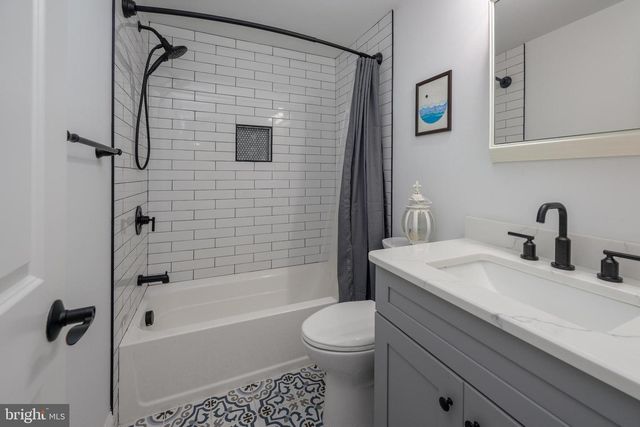 401 MAPLEHURST, Manchester, NJ 08759