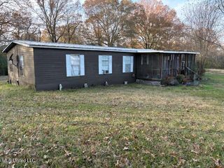 1588 Pettey Road Road, Forest, MS 39074