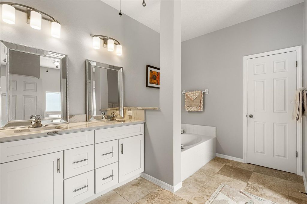 Image 19 of property listing at 722 ALDENWOOD TRAIL, New Smyrna Beach, FL 32168