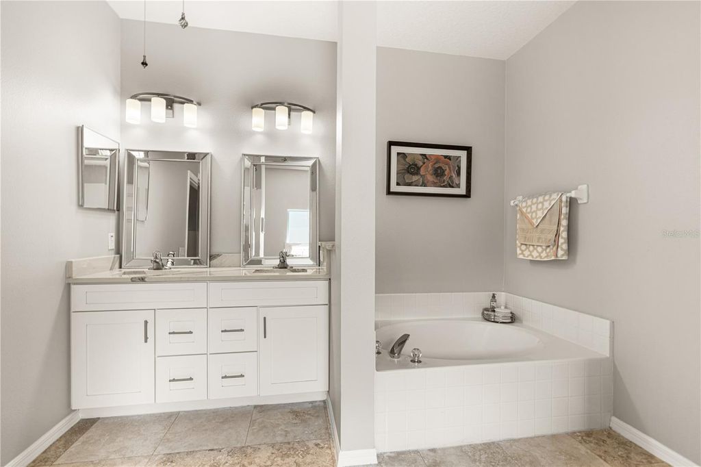 Image 20 of property listing at 722 ALDENWOOD TRAIL, New Smyrna Beach, FL 32168