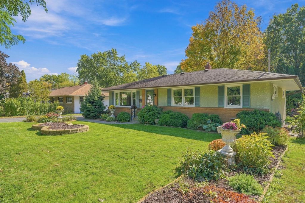 1482 Case Avenue, Saint Paul, MN 55106 — exterior