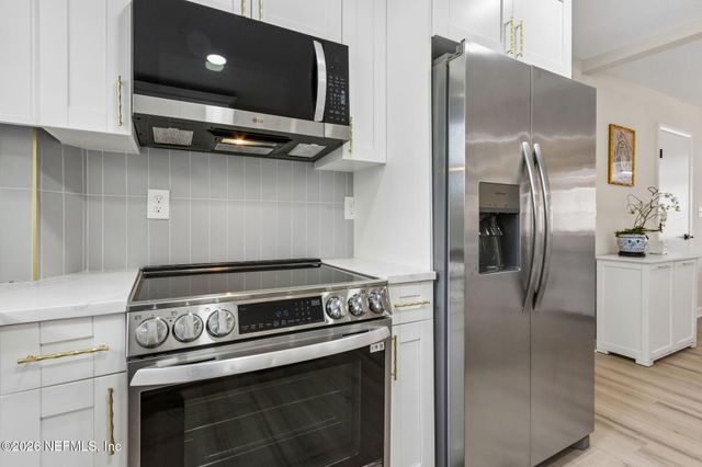 3668 MARIANNA Road, Jacksonville, FL 32217