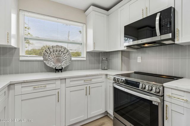 3668 MARIANNA Road, Jacksonville, FL 32217