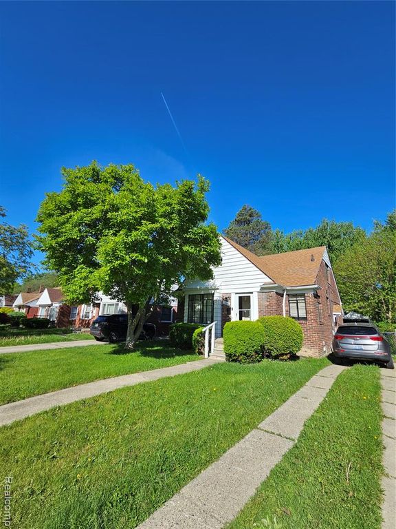 11441 Balfour Road, Detroit, MI 48224