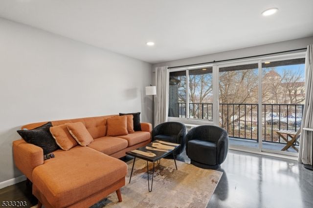 55 Clinton Pl 308, Hackensack City, NJ 07601