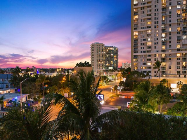 305 Briny Avenue 704, Pompano Beach, FL 33062