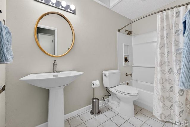 13232 Heirloom Court, St Louis, MO 63146