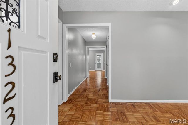 13232 Heirloom Court, St Louis, MO 63146