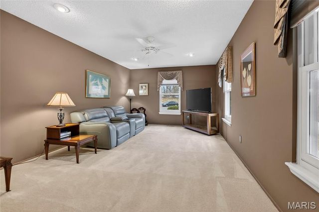 13232 Heirloom Court, St Louis, MO 63146