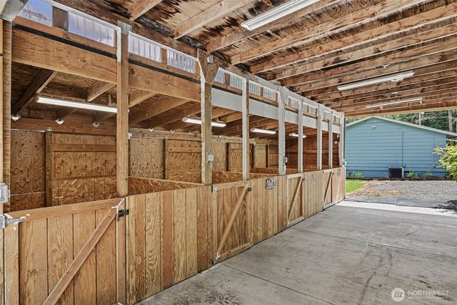 33913 4th Avenue E, Roy, WA 98580
