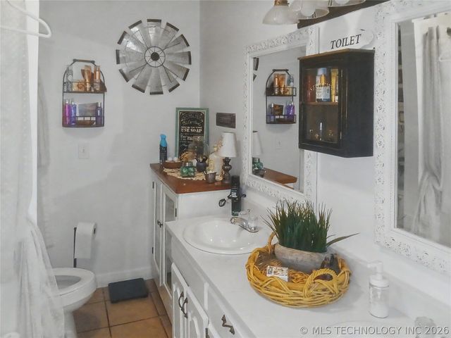602 S Powell Avenue, Wagoner, OK 74467