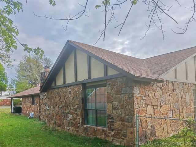 602 S Powell Avenue, Wagoner, OK 74467