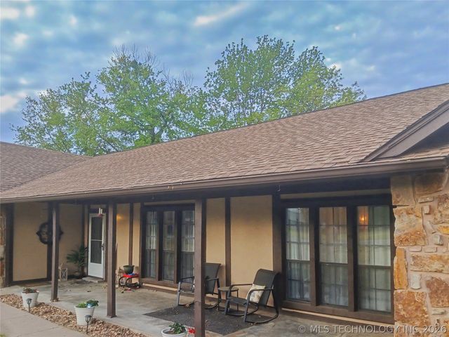 602 S Powell Avenue, Wagoner, OK 74467