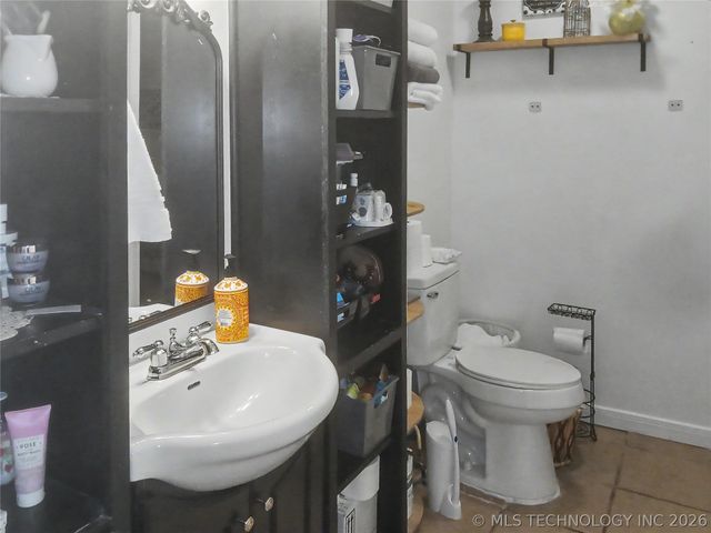 602 S Powell Avenue, Wagoner, OK 74467