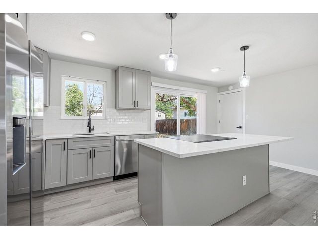 1035 6th St, Berthoud, CO 80513