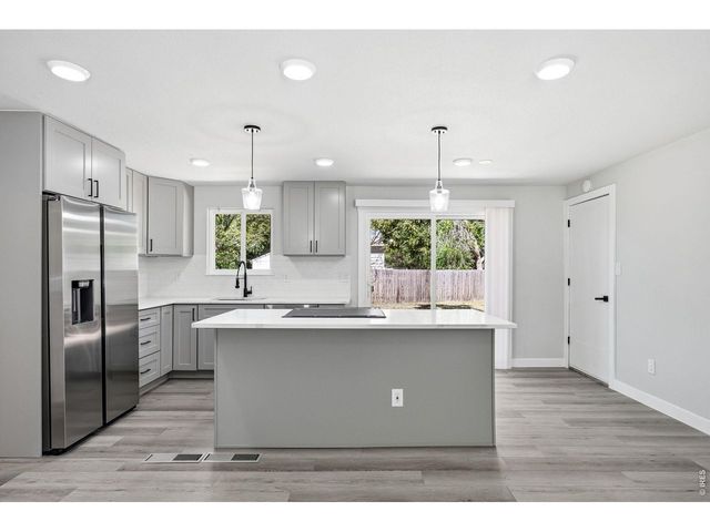 1035 6th St, Berthoud, CO 80513
