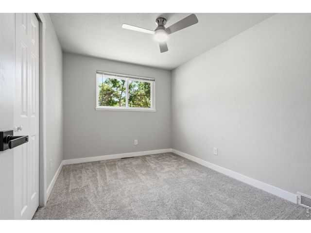 1035 6th St, Berthoud, CO 80513