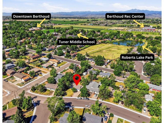 1035 6th St, Berthoud, CO 80513