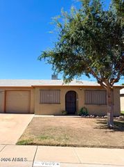 9509 W NORTH Lane A, Peoria, AZ 85345