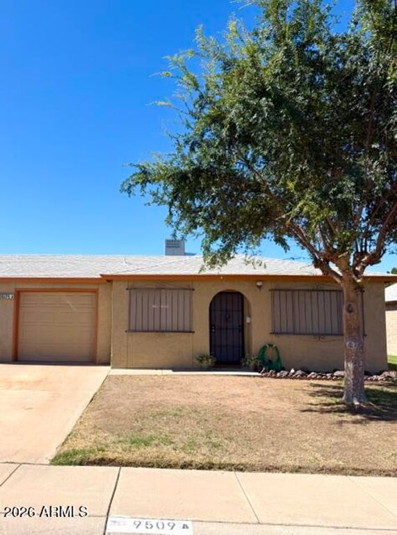 9509 W NORTH Lane A, Peoria, AZ 85345