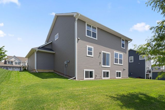 19129 Iden Avenue, Lakeville, MN 55044