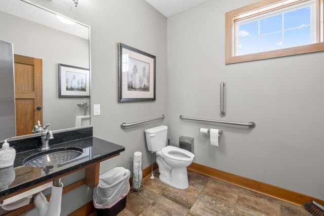 19129 Iden Avenue, Lakeville, MN 55044