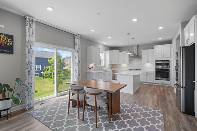 19129 Iden Avenue, Lakeville, MN 55044