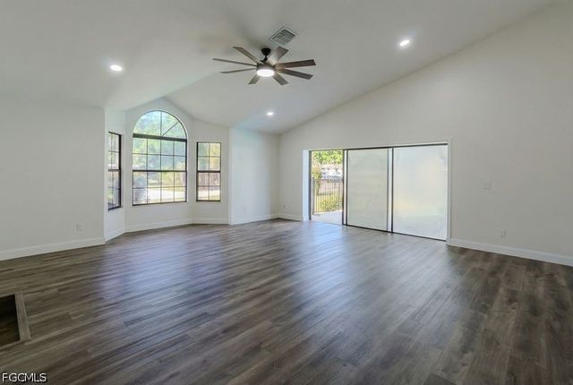 599 Carolina AVE, Fort Myers, FL 33905