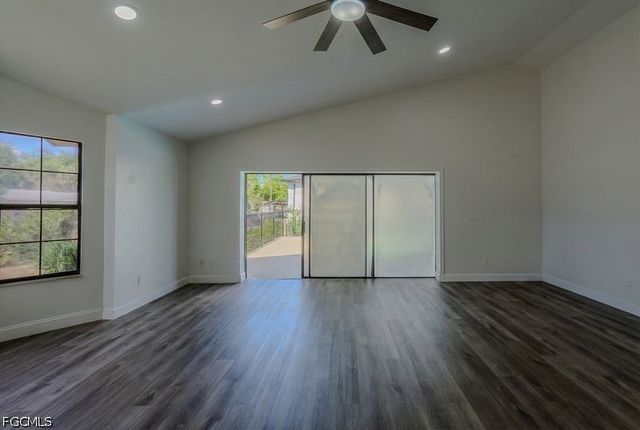 599 Carolina AVE, Fort Myers, FL 33905